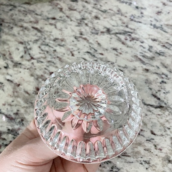 Vintage Crystal Ring Holder - Picture 3 of 4
